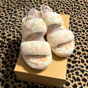 Ugg slippers nwt